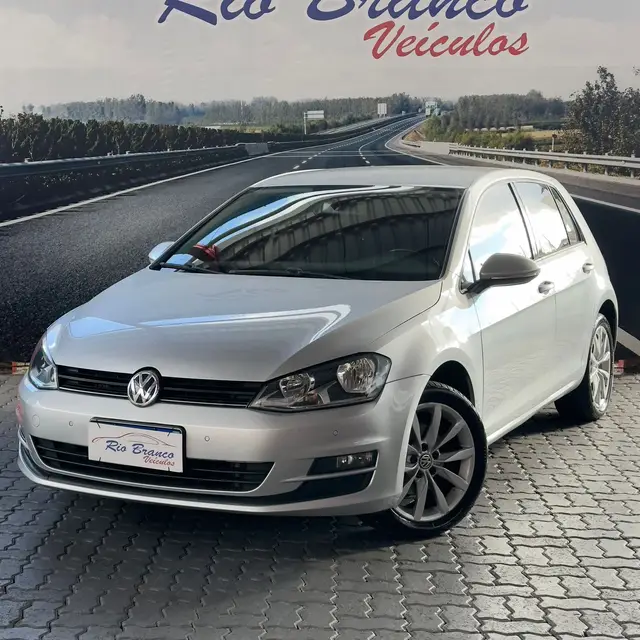 Carro Volkswagen Golf 2015 Comfortline 1.4 TSi