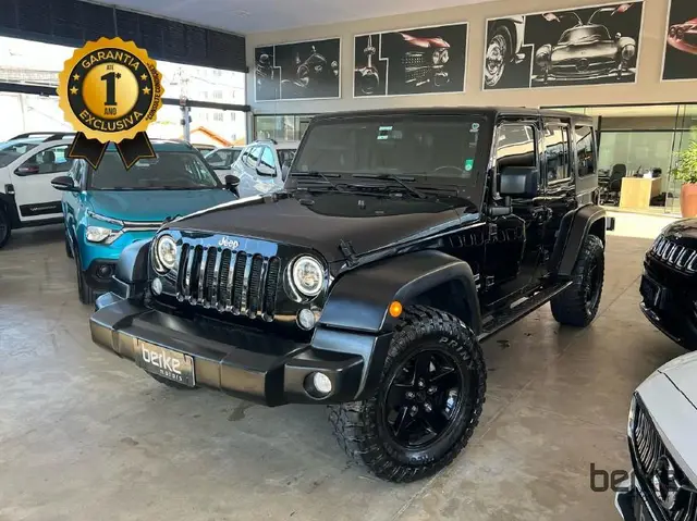 Carro Jeep Wrangler 2014 3.6 V6 Unlimited Sport 4WD