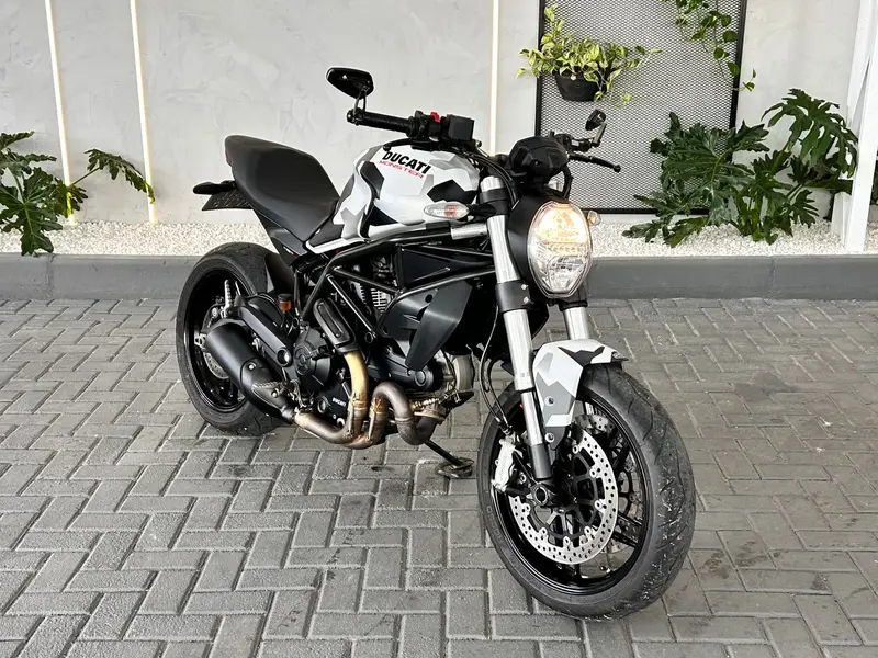 Ducati Monster 797