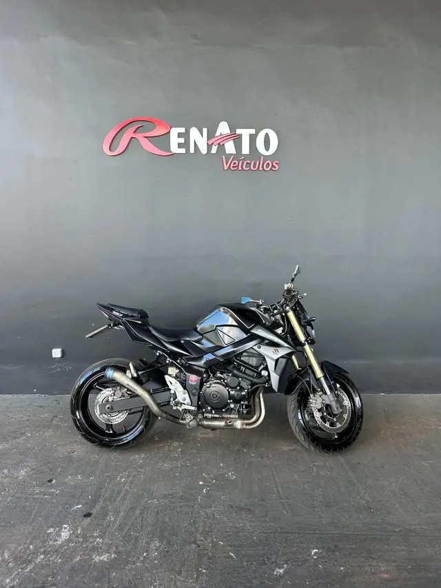 Carro Suzuki GSR 750 2016 GSR 750A