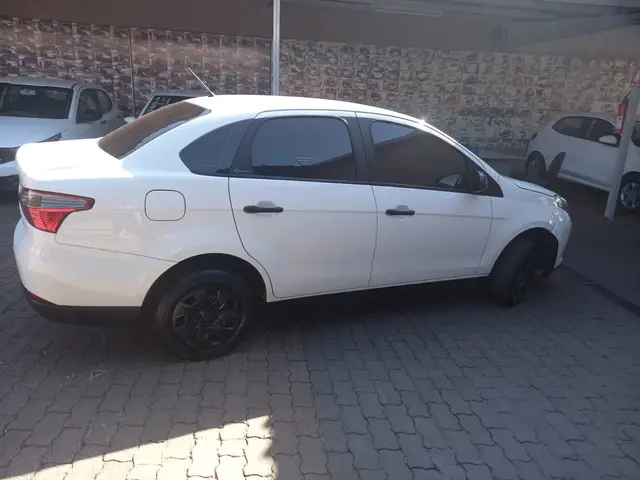 Carro Fiat Grand Siena 2021 1.4 Flex