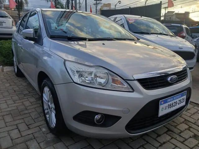 Carro Ford Focus Sedan 2012 GLX 2.0 16V (Flex)