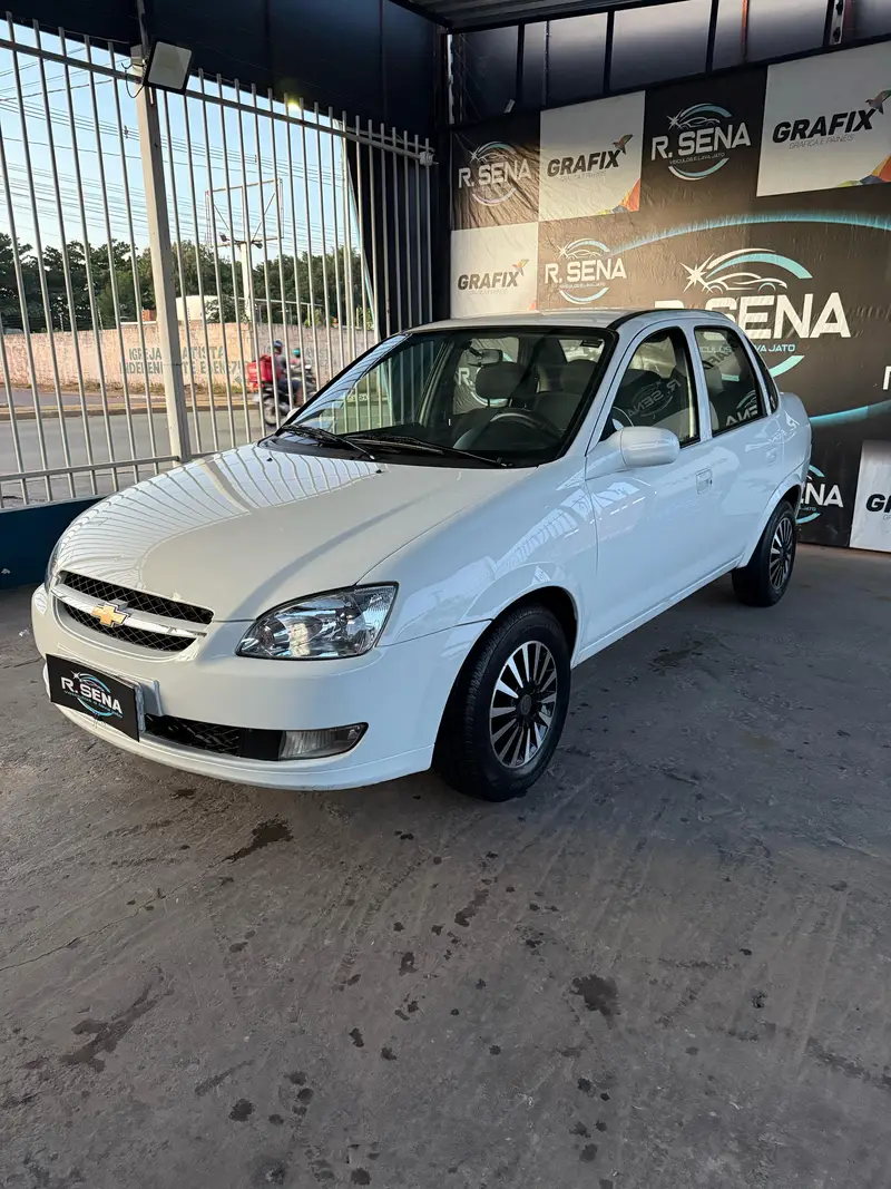 Chevrolet Classic LS 1.0 VHCE (Flex)
