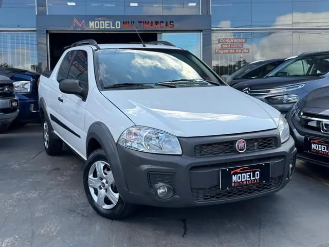 Carro Fiat Strada 2015 Working 1.4 (Flex)