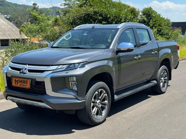 Carro Mitsubishi L200 Triton Sport 2022 HPE-S 2.4 DID-H 4x4 (Aut)