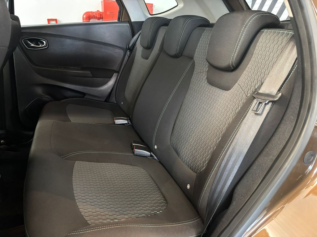 Captur Life 1.6 16v SCe CVT (Flex)