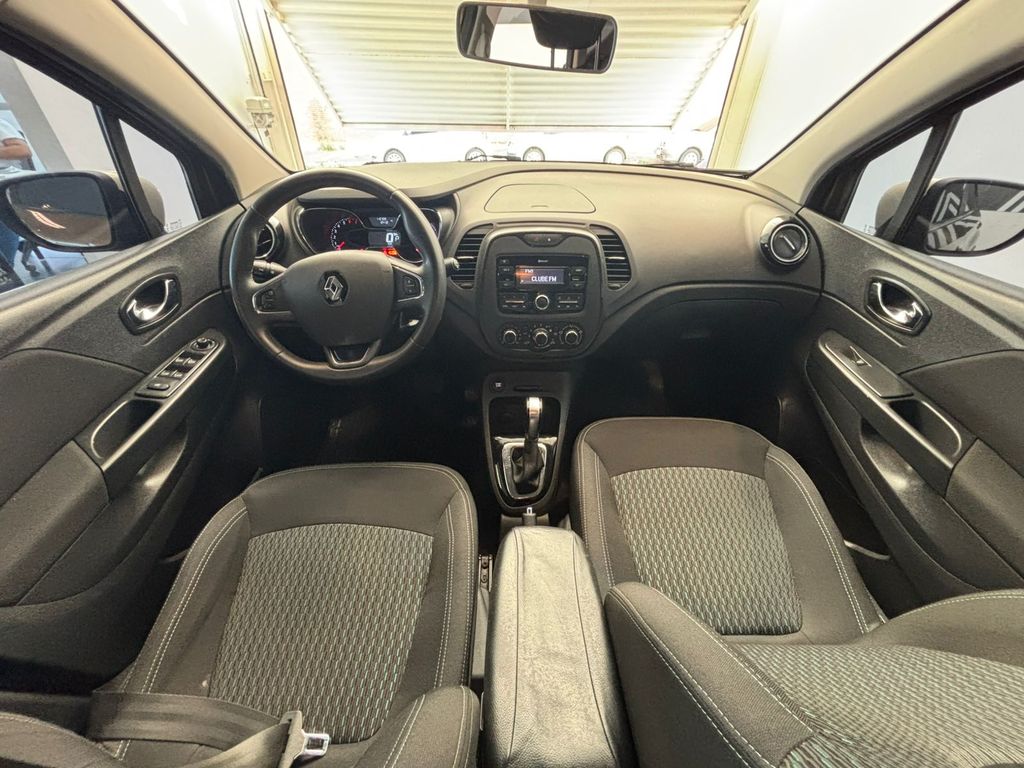 Captur Life 1.6 16v SCe CVT (Flex)