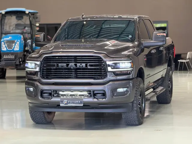 Carro RAM 2500 2023 Laramie 6.7 4X4