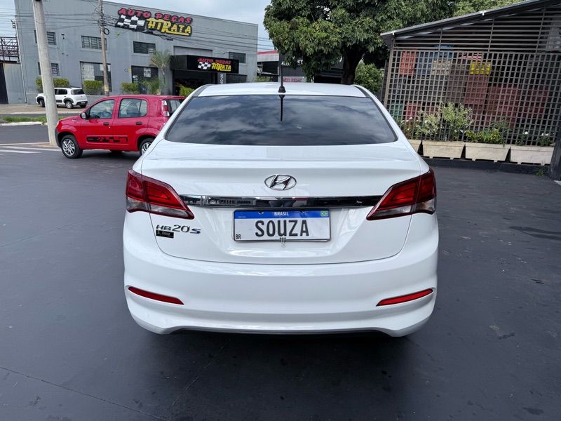 Hyundai HB20S