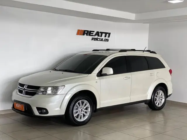 Carro Fiat Freemont 2014 2.4 16V Emotion (Aut)