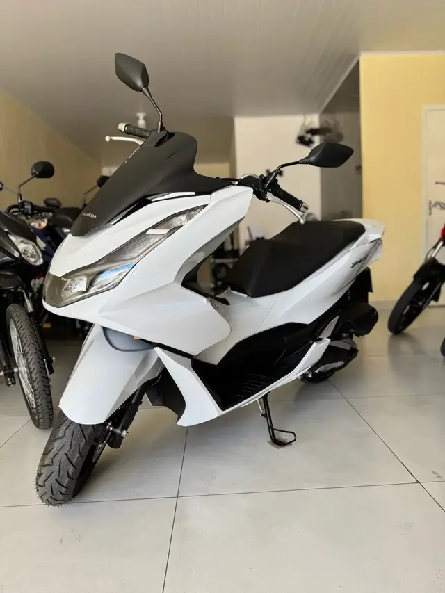 Carro Honda PCX 160 2025 CBS