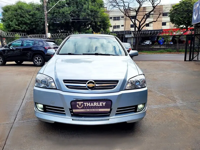 Chevrolet Astra Hatch Advantage 2.0 (Flex) (Aut)