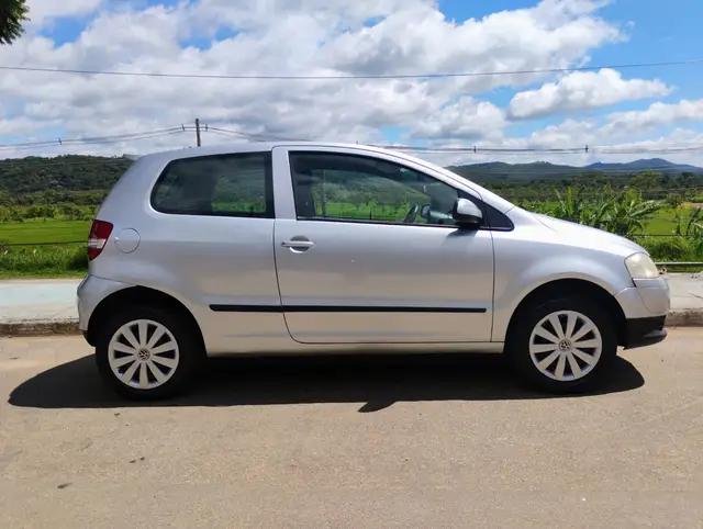 Carro Volkswagen Fox 2010 1.0 8V (Flex) 2p