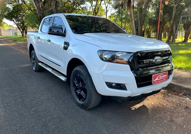 Carro Ford Ranger Cabine Dupla 2017 Ranger 2.2 TD XLS CD 4x4 (Aut)