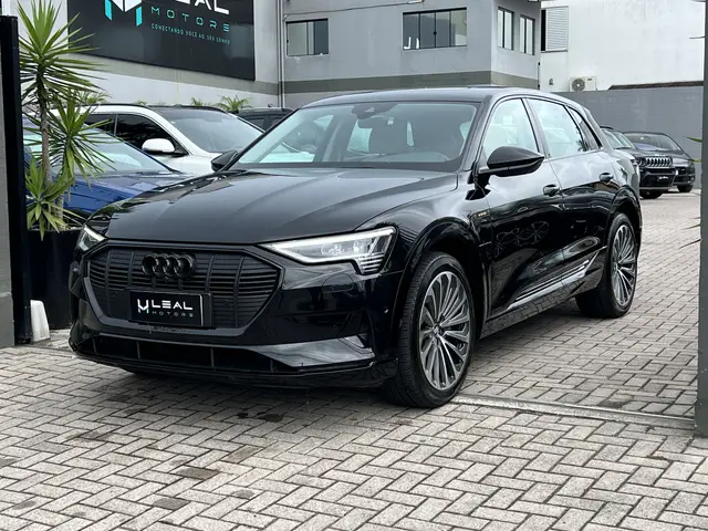 Carro Audi e-tron 2020 Performance Quattro (Aut)