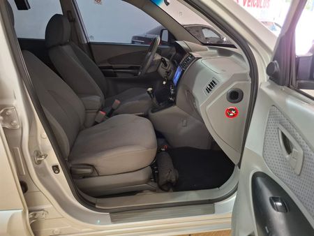 Tucson GL 2.0 16V