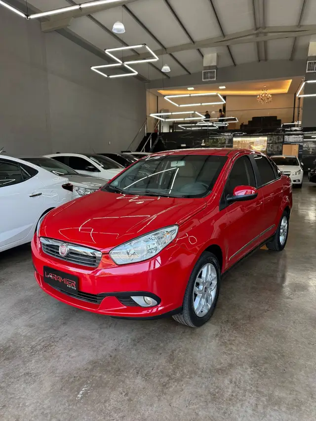 Carro Fiat Grand Siena 2014 Essence 1.6 16V (Flex)