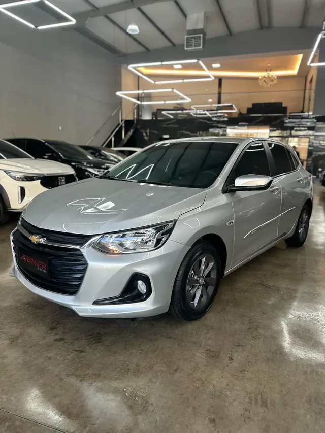Carro Chevrolet Onix 2020 LTZ 1.0 Turbo (Flex)