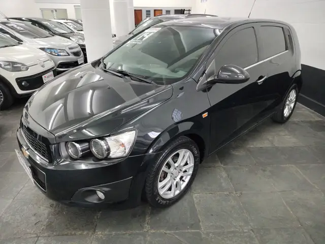 Carro Chevrolet Sonic 2014 Hatch LTZ 1.6 (Aut)