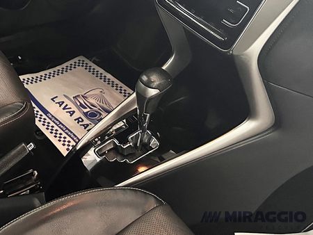 Yaris Sedan 1.5 XLS Connect CVT (Flex)