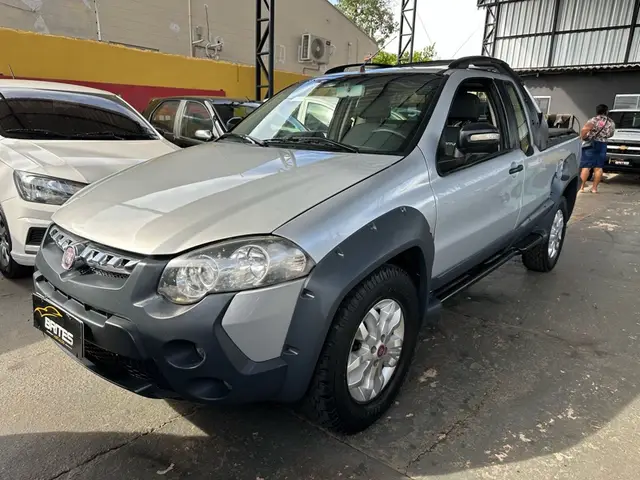 Carro Fiat Strada 2013 Adventure 1.8 16V (Flex) (Cabine Estendida)