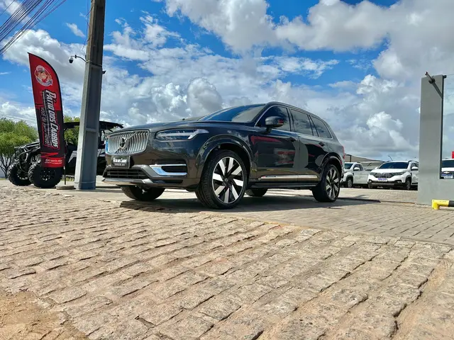 Carro Volvo XC90 2024 T-8 Plus 2.0 AWD (Híbrido)