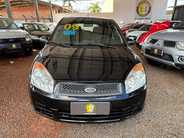 Carro Ford Fiesta Hatch 2009 1.0 (Flex)