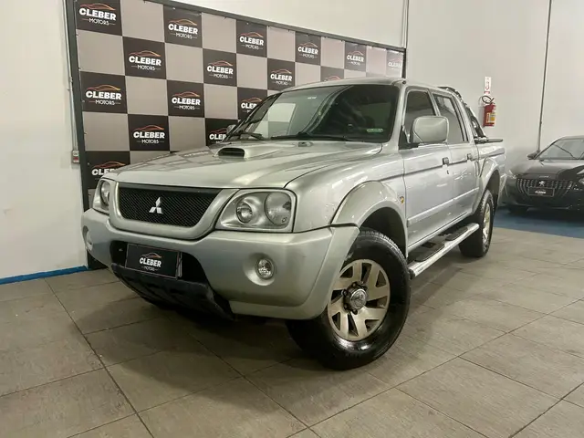 Carro Mitsubishi L200 2004 L 200 Sport GLS 4x4 2.5 (cab. dupla)