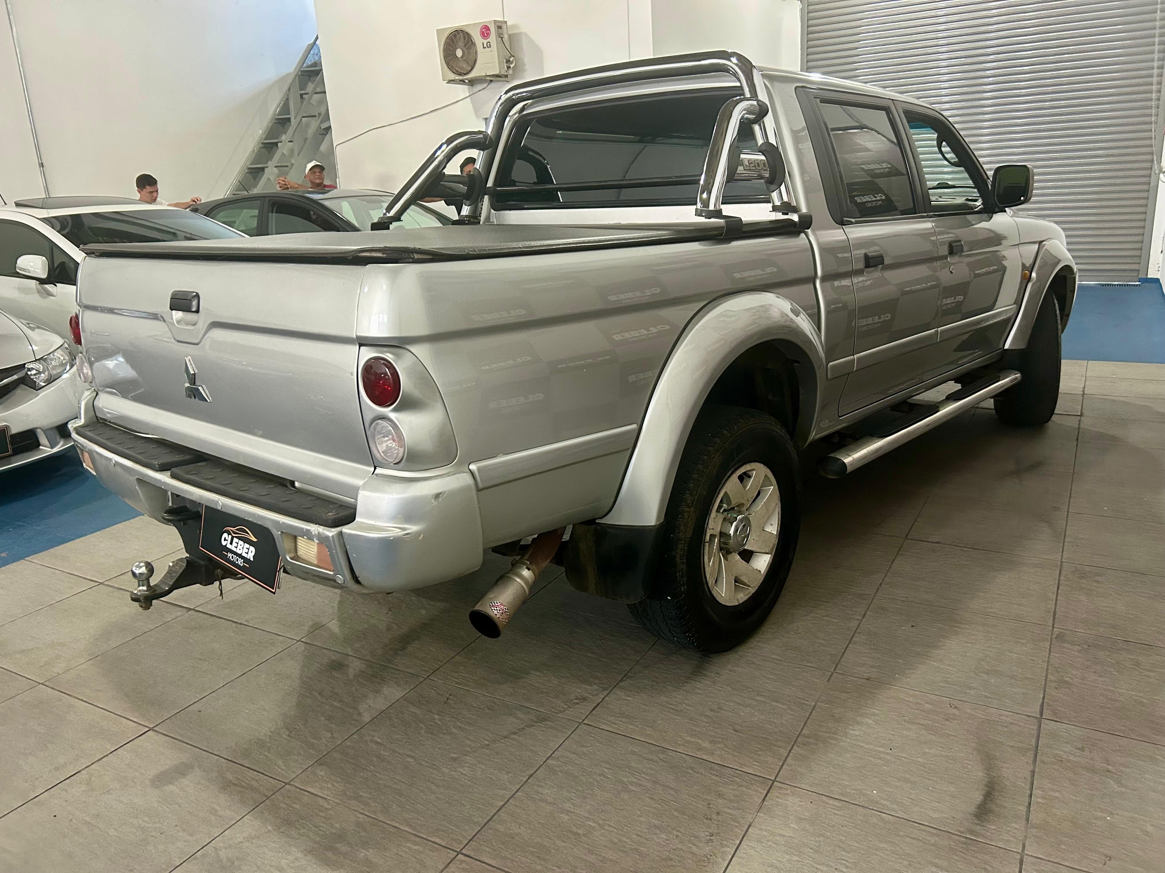 Mitsubishi L200