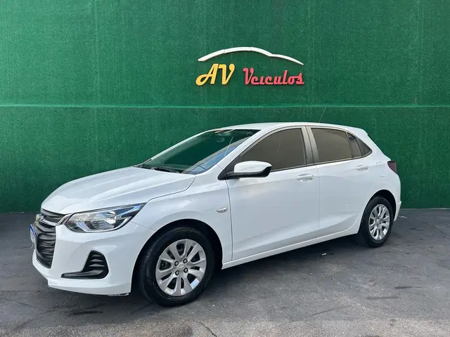 Carro Chevrolet Onix 2023 LT 1.0