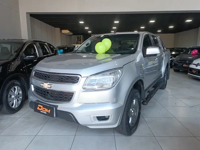Carro Chevrolet S10 Cabine Dupla 2016 S10 2.4 Advantage (Cabine Dupla)