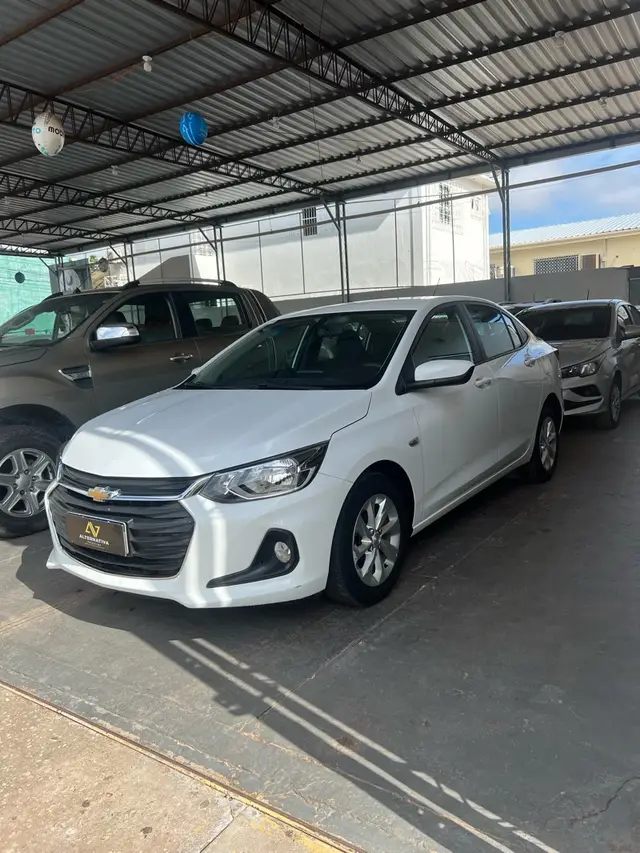 Carro Chevrolet Onix Plus 2022 1.0 LT II (Flex)