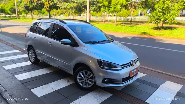 Carro Volkswagen SpaceFox 2015 1.6 VHT Comfortline (Flex)