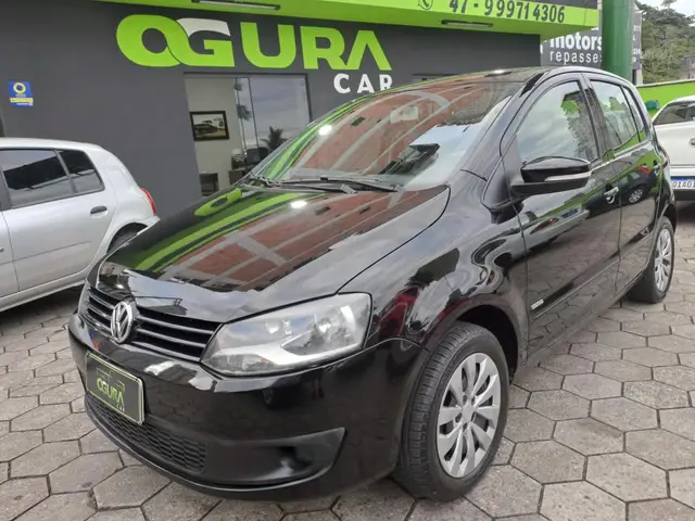 Carro Volkswagen Fox 2013 1.0 VHT (Flex) 4p