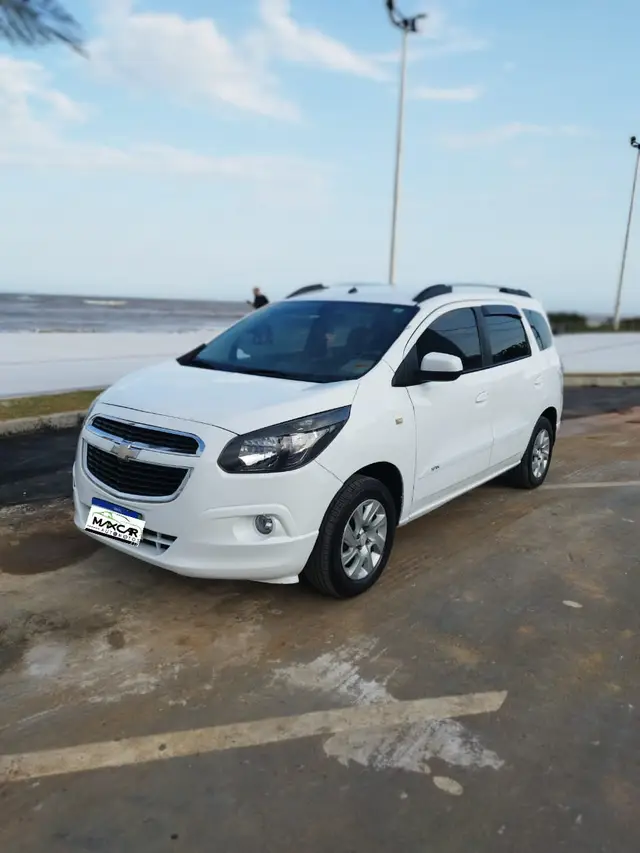 Carro Chevrolet Spin 2013 LTZ 7S 1.8 (Flex)