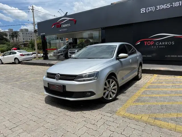 Carro Volkswagen Jetta 2012 2.0 Comfortline (Flex)