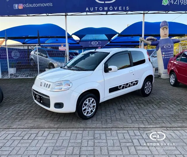 Carro Fiat Uno 2013 Vivace 1.0 8V (Flex) 2p