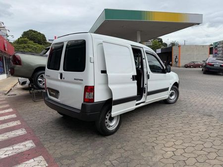 Partner Furgão 1.6 16V (Flex)