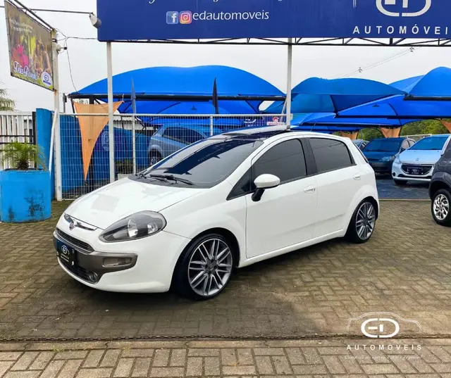 Carro Fiat Punto 2011 Essence 1.6 16V (Flex)