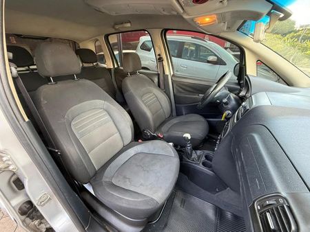 Idea Attractive 1.4 8V (Flex)