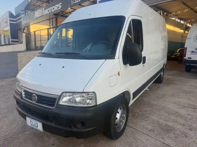 Carro Fiat Ducato 2015 2.3 TDI Multijet 12m³ MaxiCargo