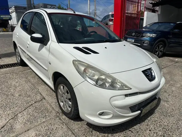 Carro Peugeot 207 2012 Hatch XR 1.4 8V (flex) 4p