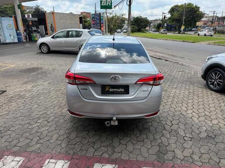 alt=
