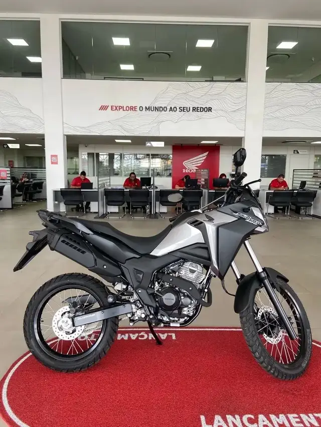 Carro Honda XRE Sahara 300 2025 ABS