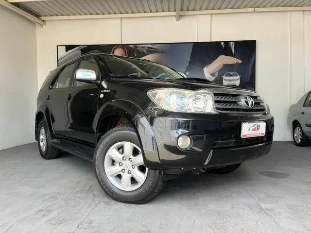 Carro Toyota Hilux SW4 2010 SRV 4x4 3.0 Turbo  (aut)