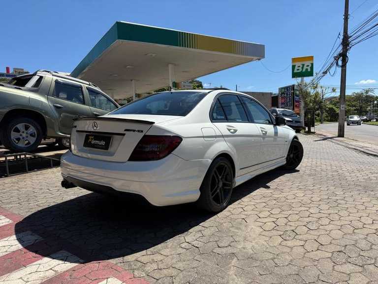 alt=
