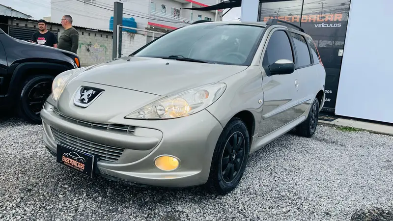 Peugeot 207 SW XR S 1.4 8V (flex)
