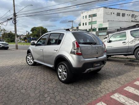 Sandero Stepway Hi-Flex 1.6 16V