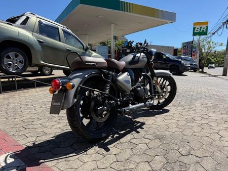 Classic 350 Dark