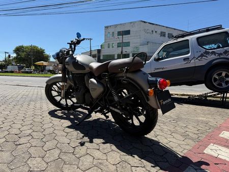 Classic 350 Dark